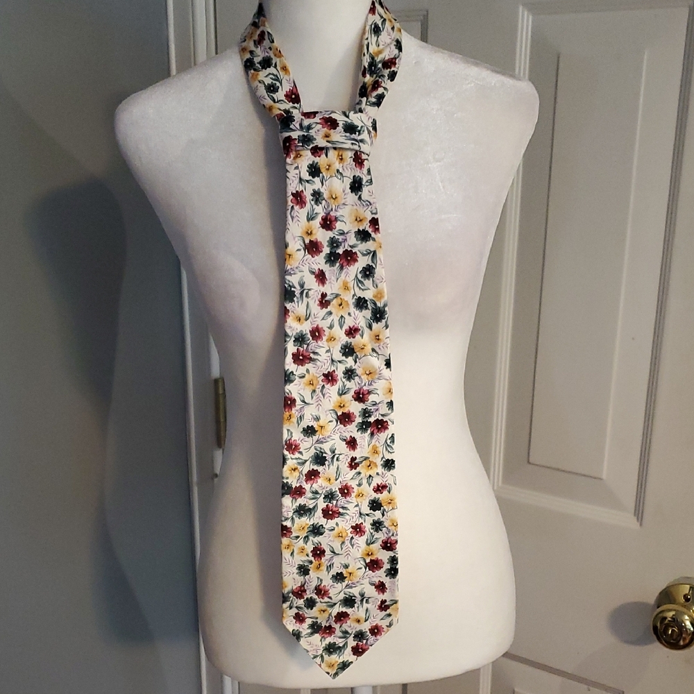 Windsor Multicolor Floral Tie